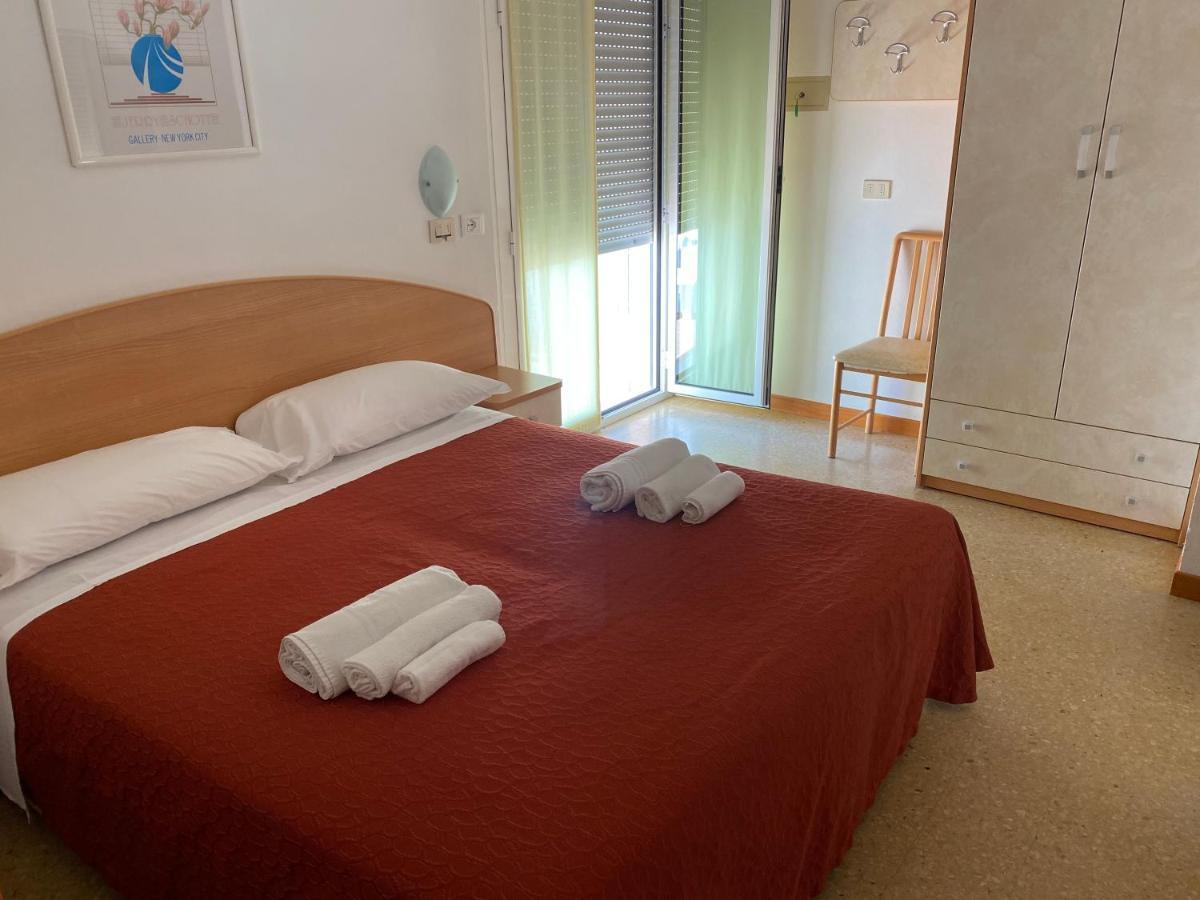 Hotel Chery Milano Marittima Extérieur photo