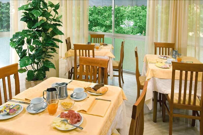 Hotel Chery Milano Marittima Extérieur photo